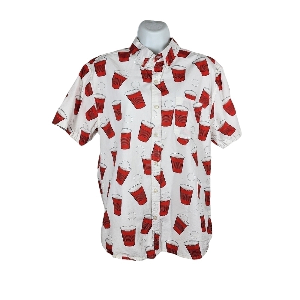 SUPER MASSIVE RED SOLO PING PONG GAME BUTTON FRONT SHIRT